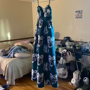 Speechless Women’s Green & White Rose Dress Size 1